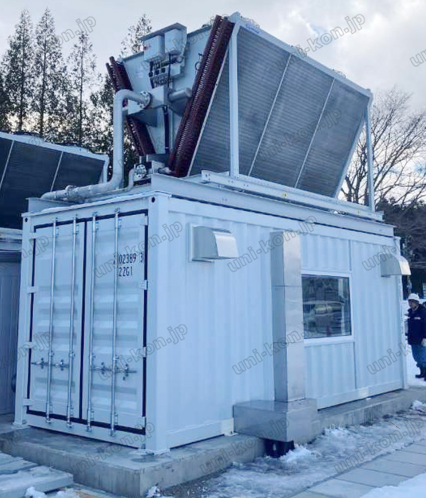 発電設備コンテナ上部チラー冷却塔搭載