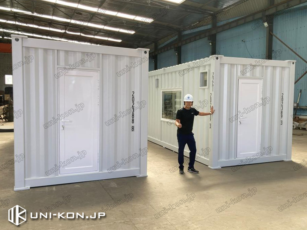 発電設備搭載用コンテナハウス出荷前記念写真