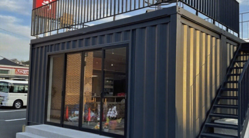 JP 屋上テラスデッキ付き店舗用コンテナハウス　竣工効果