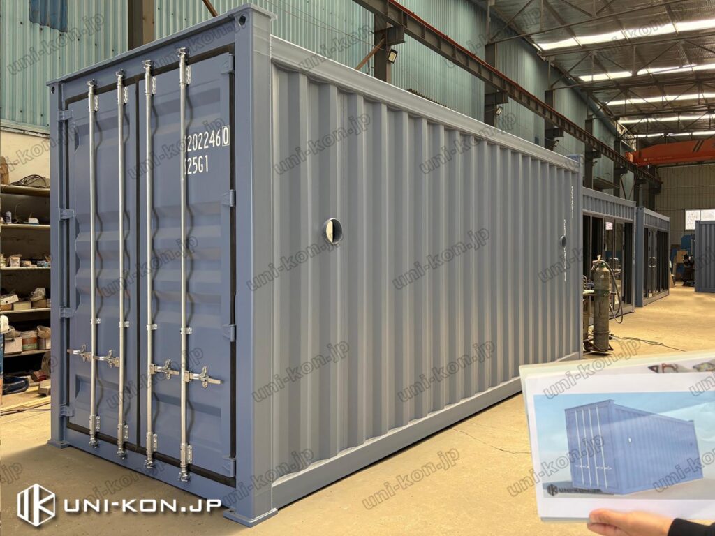 廊下庇付きコンテナハウス、実物とパース画像