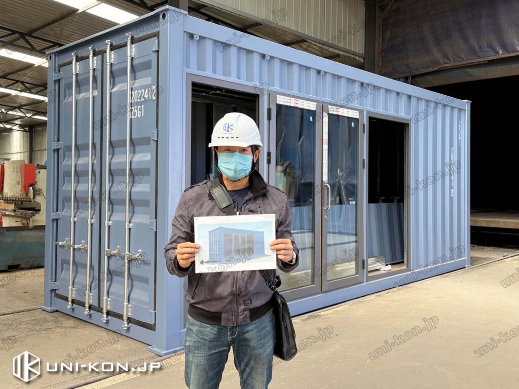 廊下庇付きコンテナハウス、実物とパース画像