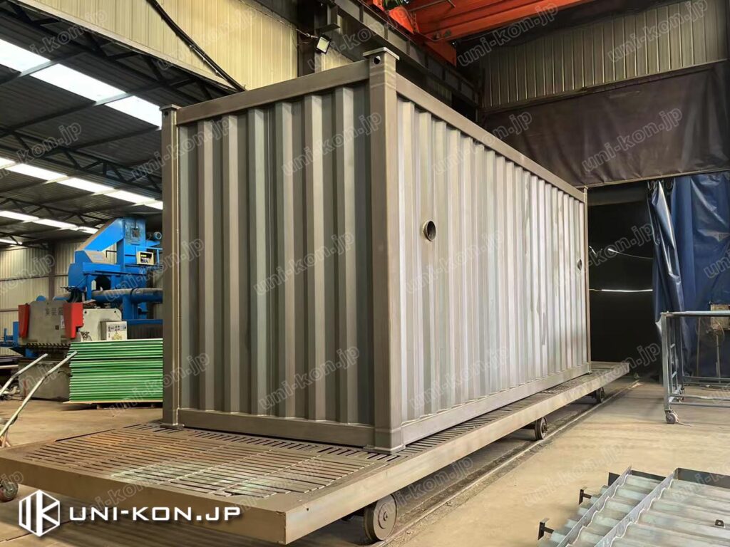 コンテナハウス塗装前、ショットブラス除錆